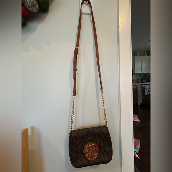 Michael Kors Fulton Womens Small Crossbody Handbag Brown NWOT - Picture 6 of 6